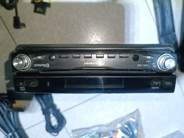 Radio Pioneer avic x1bt