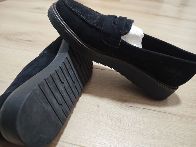 Dos pares de zapatos n°38