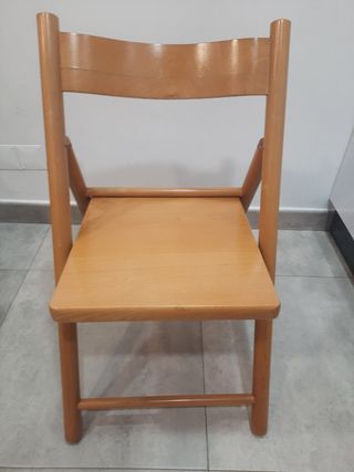 Cadeira articulada de madeira maciça