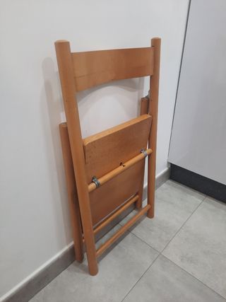 Cadeira articulada de madeira maciça