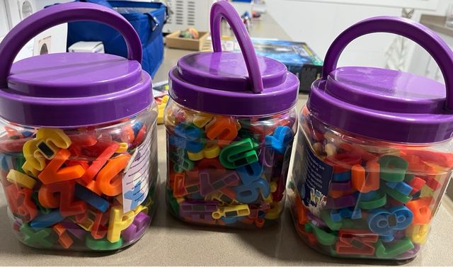 Cubos letras y numeros magnéticos