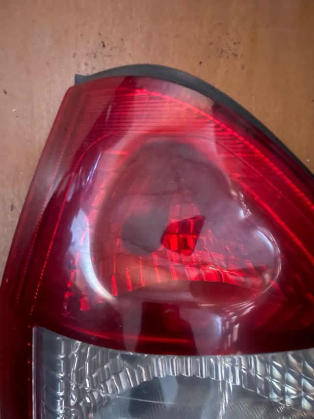 Piloto trasero izquierdo Opel Zafira