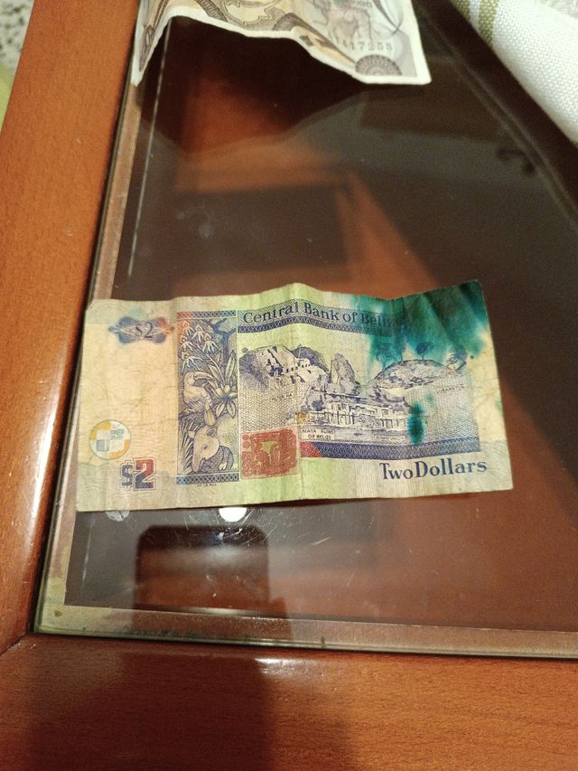 Billete dos dólares de 1990 Belice
