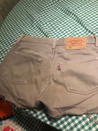 Pantalon levis 