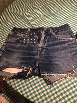 Pantalon levis 