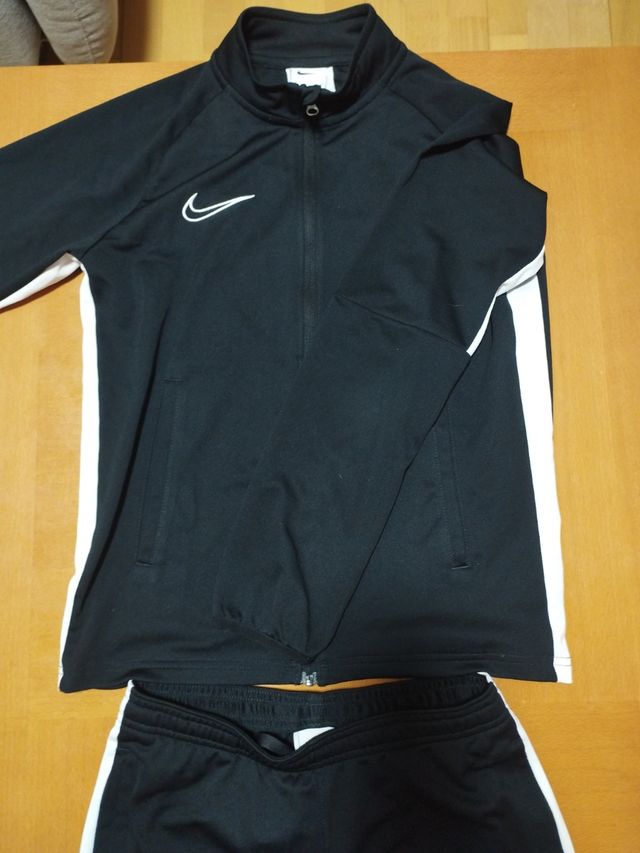 Chándal Nike dri-fit niño T 147-158cm