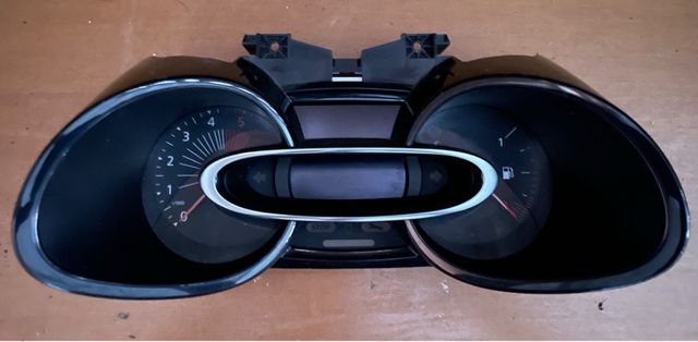Cuadro instrumentos renault clio IV