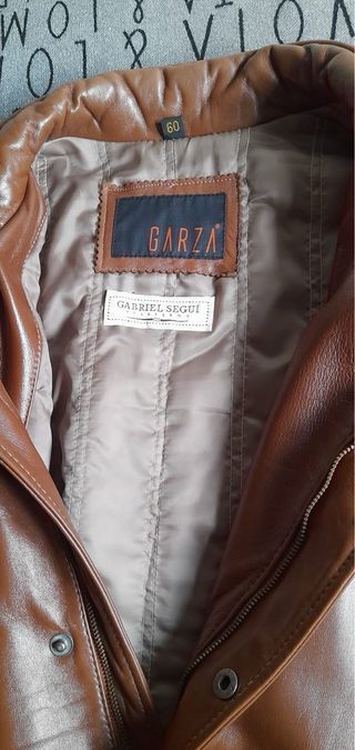 Cazadora piel autética color marron de caballero