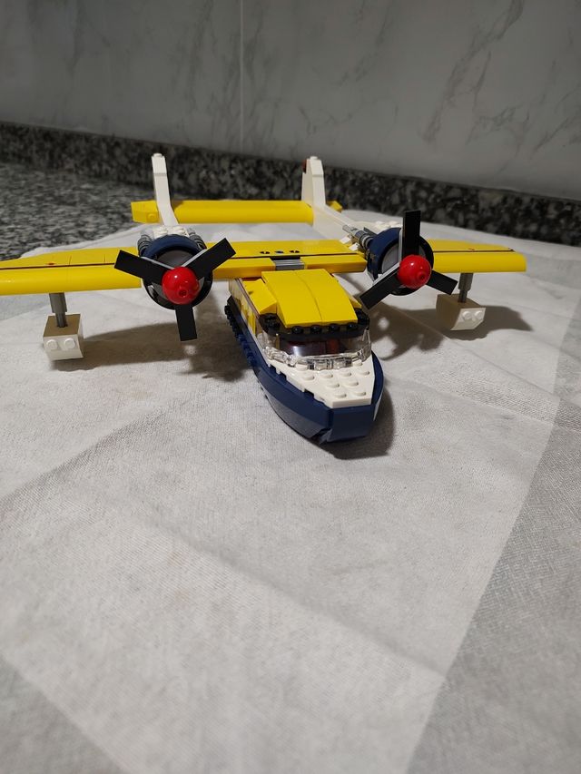 LEGO CREATOR; AVENTURA EN LA ISLA.