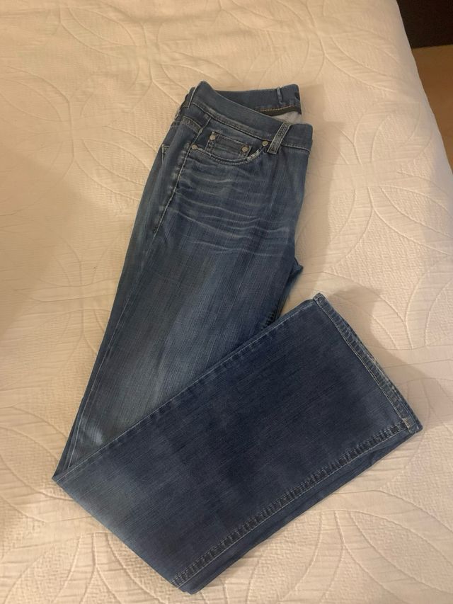 Calças ganga senhora . Marca Hugo Boss