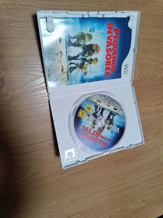 Pequeños invasores Wii