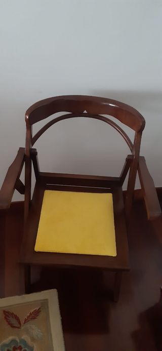 Silla plegable madera amarilla
