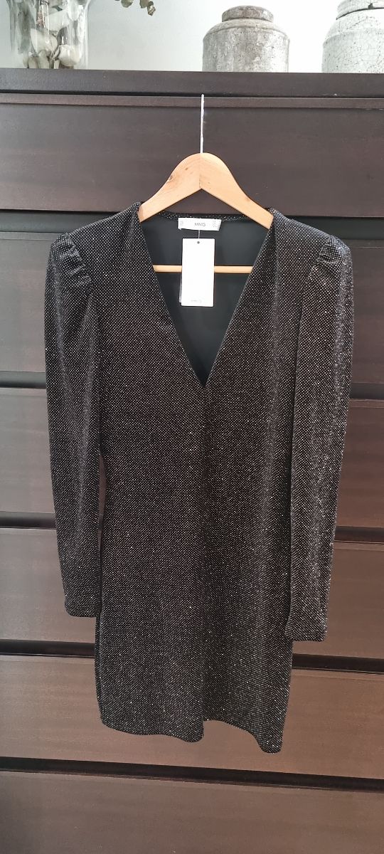 Vestido fiesta de Mango.