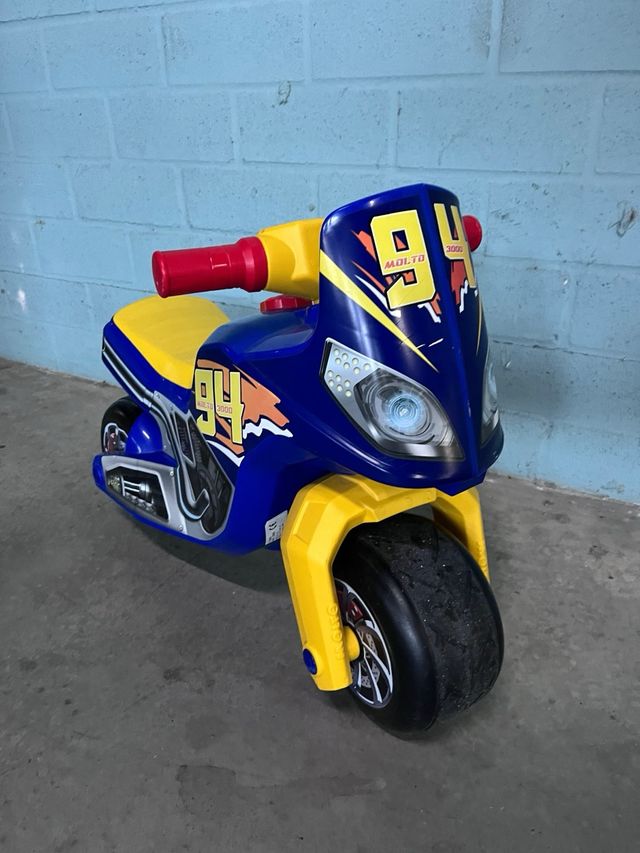 Moto juguete