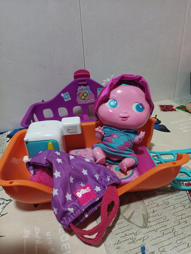 Bellie Blinky Queen+Resort spa Bellies