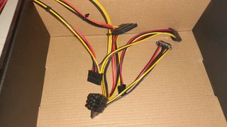 Nueva: Fuente de alimentación MARS GAMING MPII 550