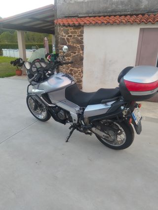 Aprilia caponord etv 1000