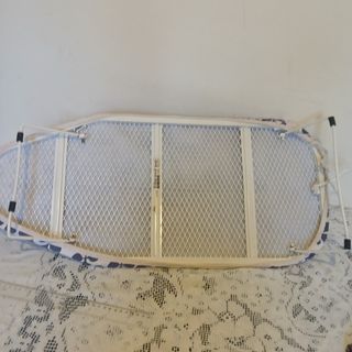 Pequeña mesa de planchar