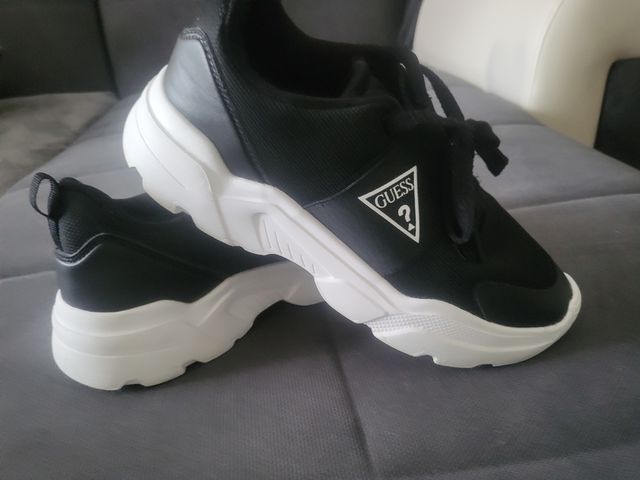 Zapatos GUESS 38