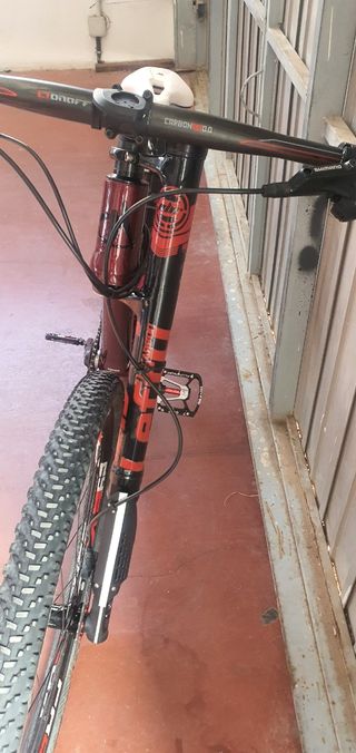 BICICLETA DE CARBONO MERINA