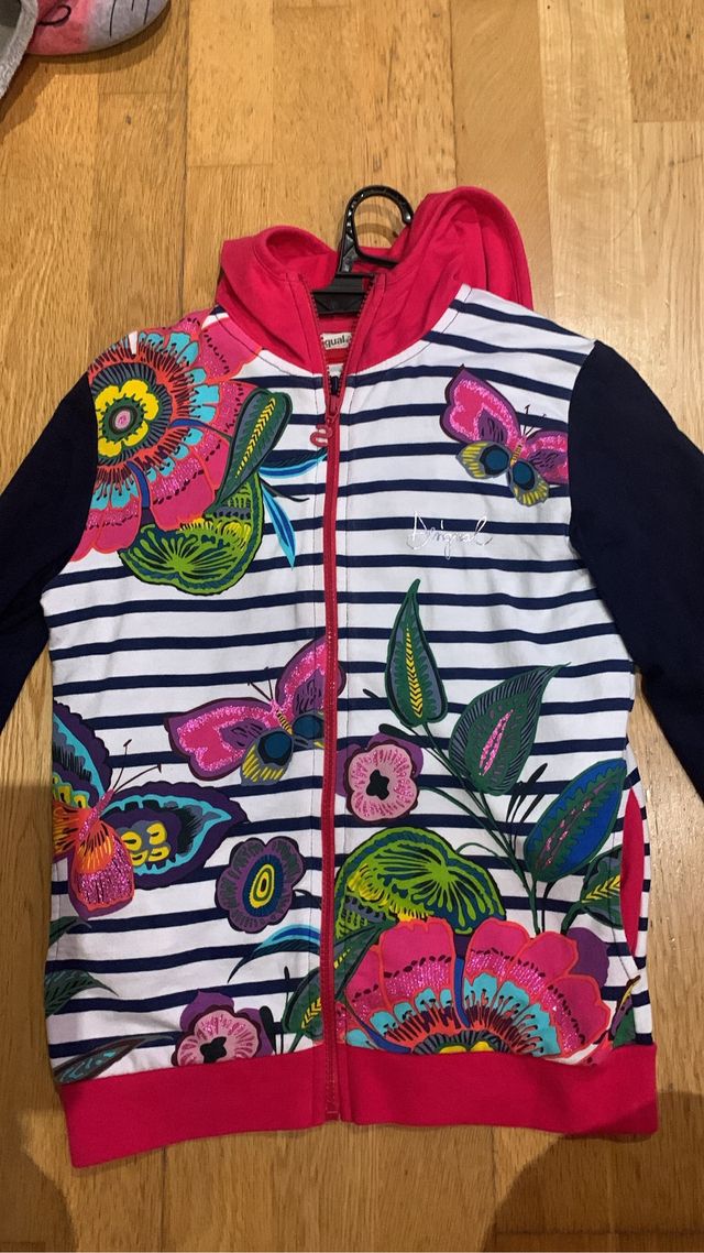 Sudadera Desigual nueva