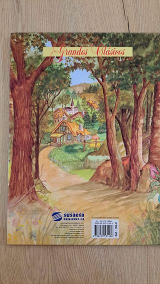 Libro clásico “Caperucita Roja”