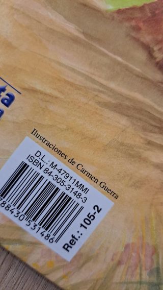 Libro clásico “Caperucita Roja”