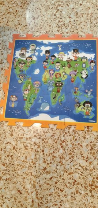 Puzzle suelo alfombra mapamundi infantil 