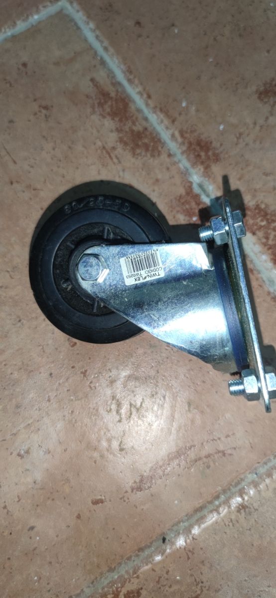 Rueda giratoria con placa superior de 80