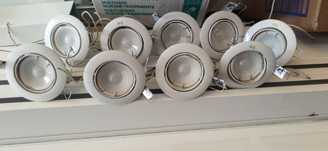 Ojo de buey con bombillas