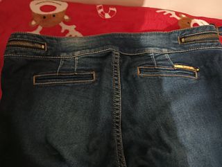 Pantalón vaquero colombiano