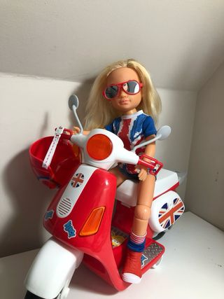 Muñeca Nancy en moto 