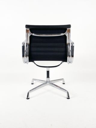 Silla de diseño VITRA EA 107 piel - Eames Original