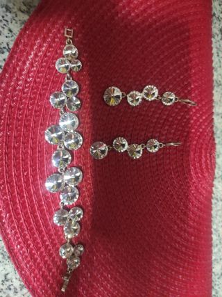 Pendientes y pulsera