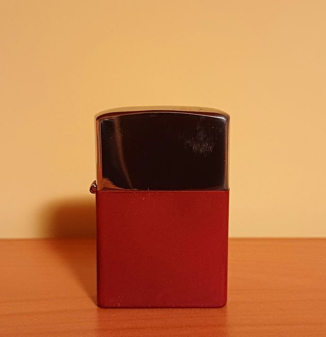Mechero estilo Zippo