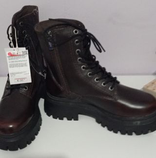 Botas