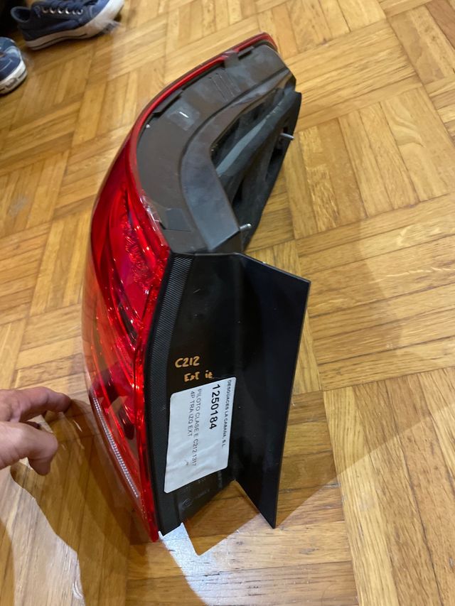 Piloto trsero mercedes clase E