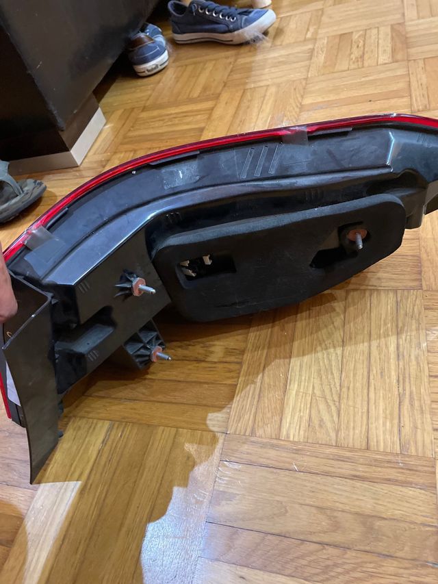 Piloto trsero mercedes clase E