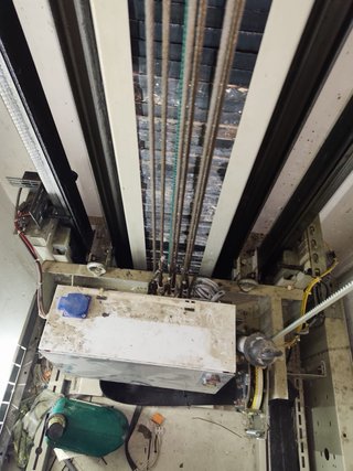 Mantenimiento de ascensores reparación y montaje