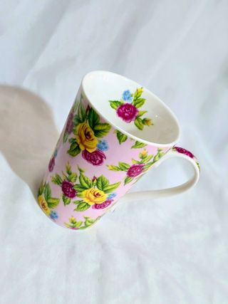 Taza tipo mug de porcelana Inglesa