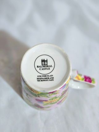 Taza tipo mug de porcelana Inglesa