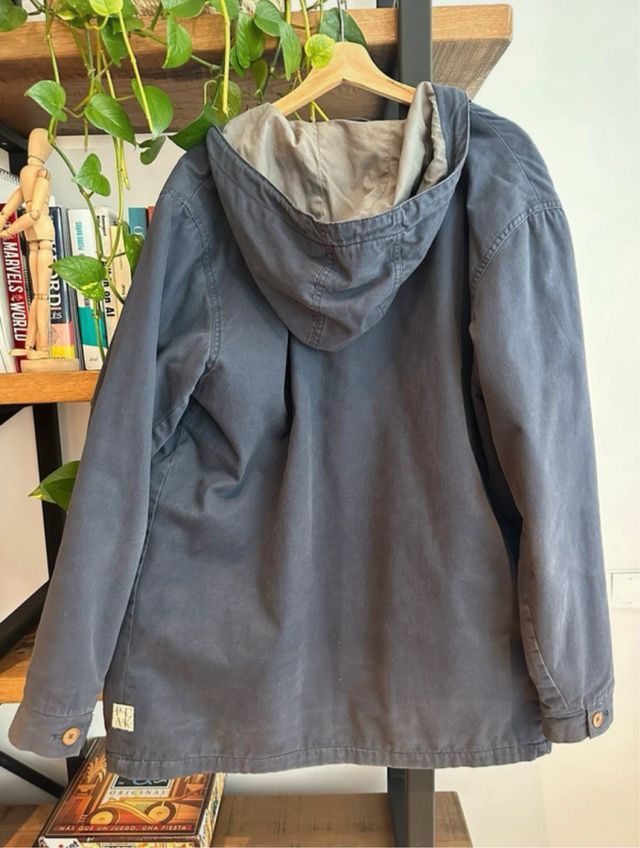 Parka surfera marca Peak talla L