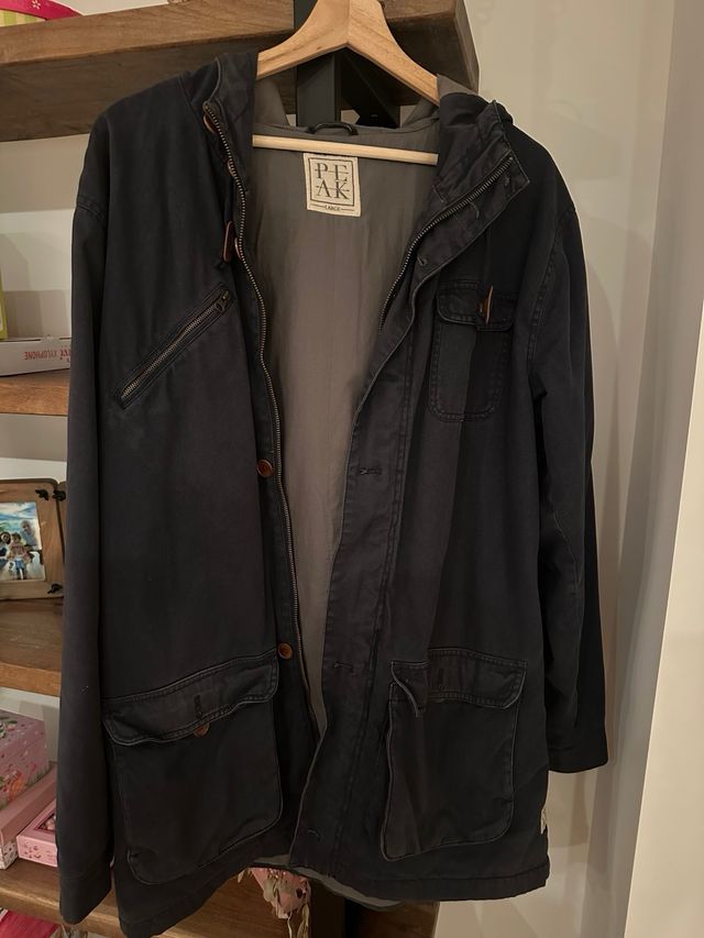 Parka surfera marca Peak talla L