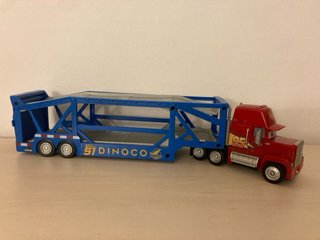 Juguete camión Mack. Rayo McQueen
