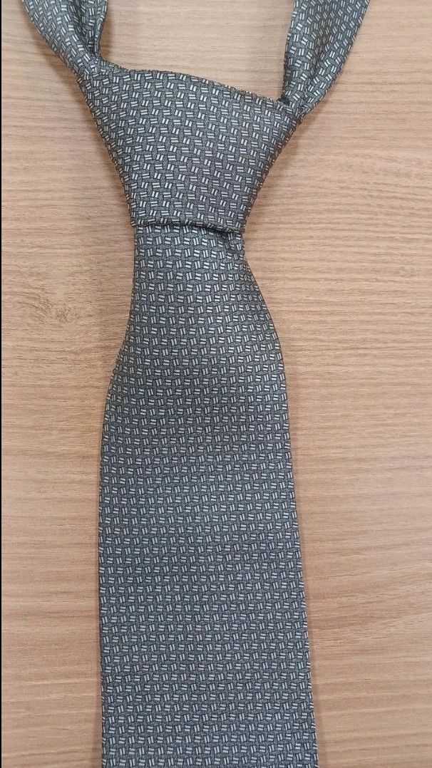 Corbata seda  gris plata Unicen Italia