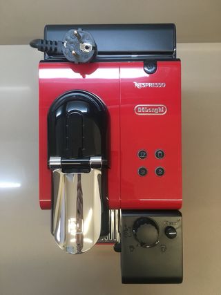 Cafetera de cápsulas DeLonghi Lattissima Plus
