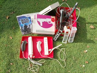 Nintendo wii con pistola y mandos