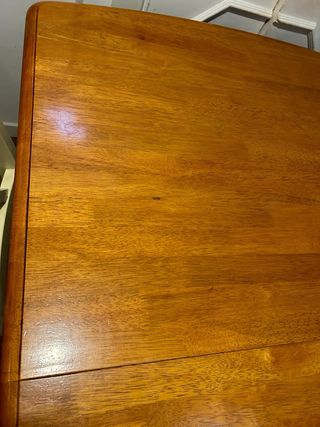 Mesa de comedor y 4 sillas