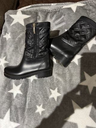 Botas agua n.35 Guess