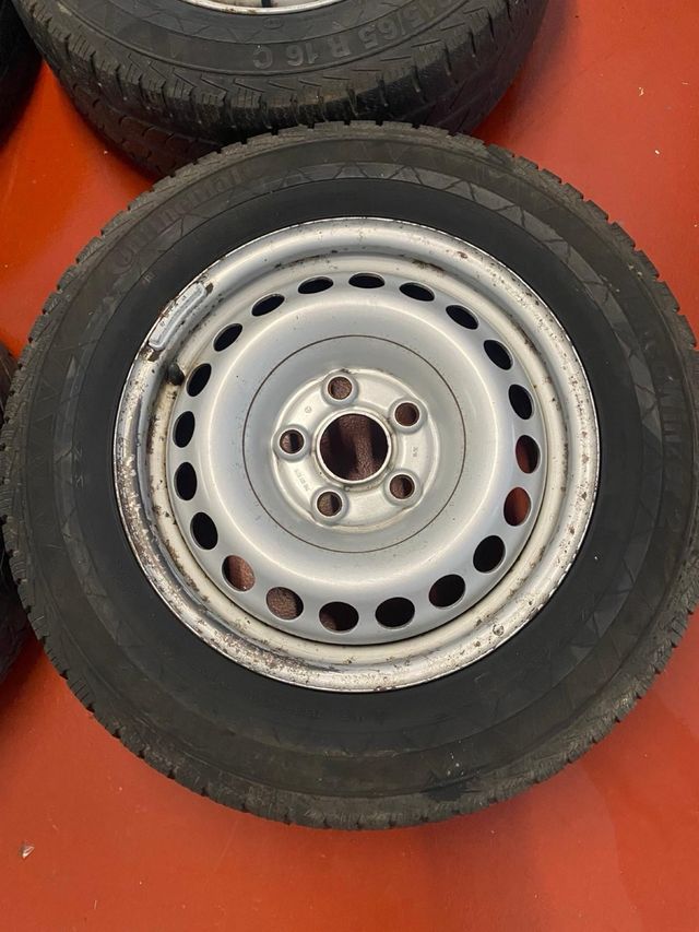 Juego llantas Volkswagen T5 16” 215/65/16
